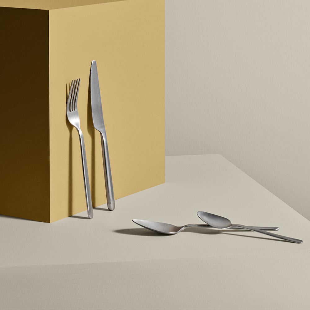 blomus-cutlery-set-in-matt-stainless-steel-stella-16-pieces
